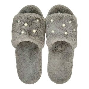 Womens Slippers Slide-On Anti-Skid Gray Plush Imitation Pearls Size 9-10 NWOT